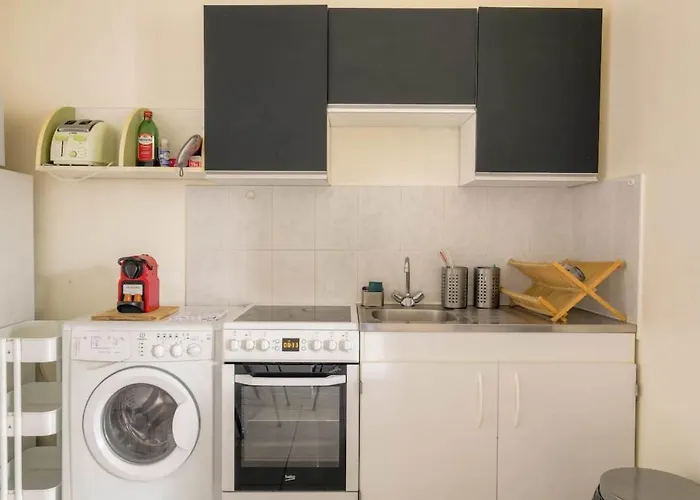 Well DECORATED&SPACIOUS Apt in LYON