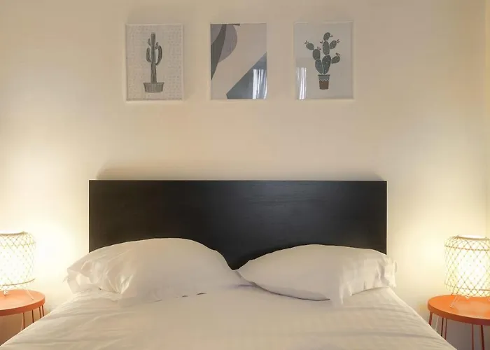 Well DECORATED&SPACIOUS Apt in LYON